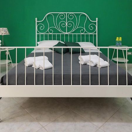 La Darsena Fiumicino Bed and Breakfast Exteriör bild