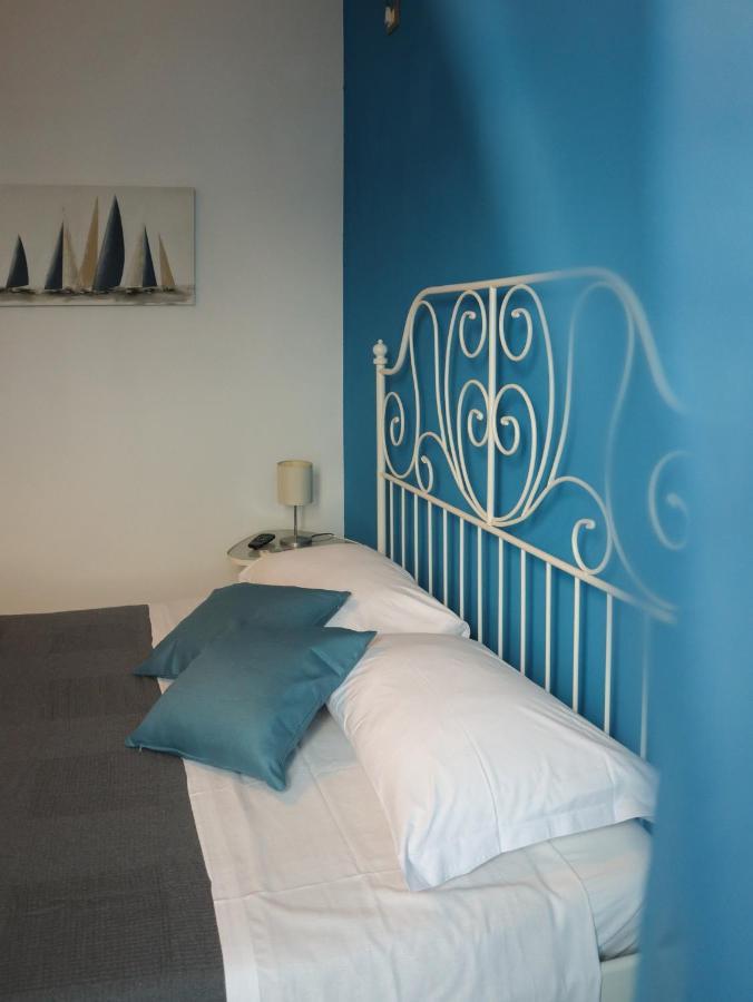La Darsena Fiumicino Bed and Breakfast Exteriör bild