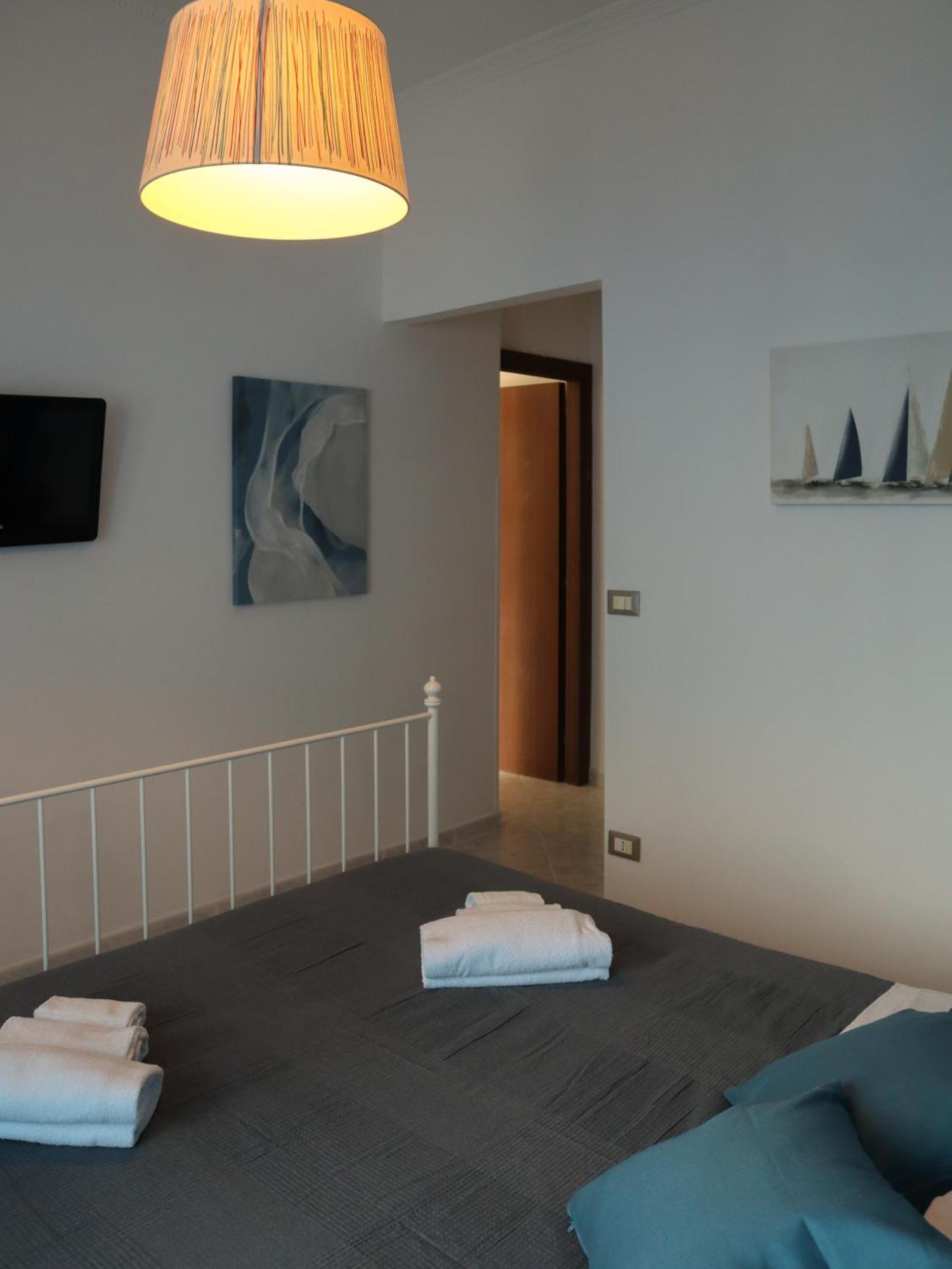La Darsena Fiumicino Bed and Breakfast Exteriör bild
